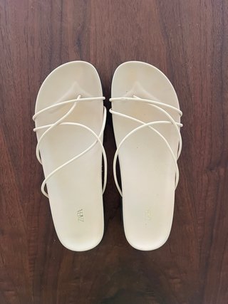 Sandalias Zara Beige