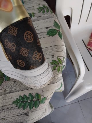 Botines Guess Plataforma Dorados y Blancos