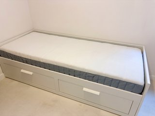 Cama Diván IKEA BRIMNES Extensible con 2 Cajones
