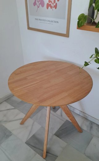 Mesa redonda madera SKLUM