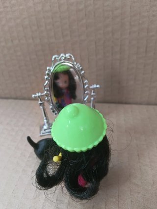 Figura Pinypon Brujita con Espejo