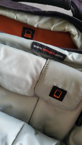 Mochila Lowepro para cámara y portátil