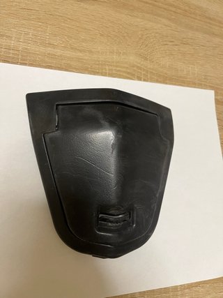 Escotilla de asiento Peugeot Satelis