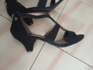 Sandalias Negras con Pedrería