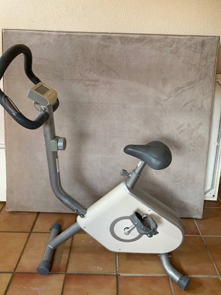 Bicicleta Estática Compacta