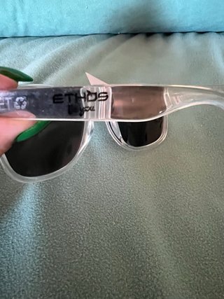 Occhiali da sole unisex nuovi