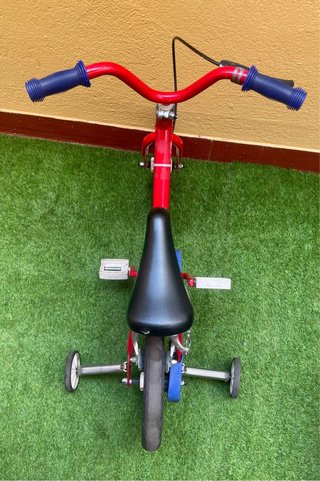 Bicicleta Infantil Roja con Ruedines