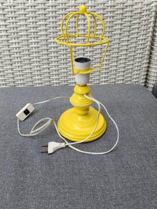 Lámpara de Mesa Amarilla Estilo Industrial