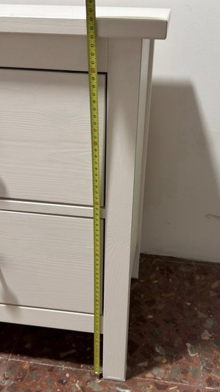 Mesa de noche IKEA blanca