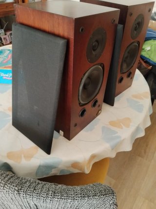 Altavoces Castle York