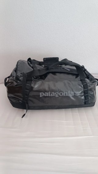 Borsa duffel Patagonia Black Hole 55L nuova