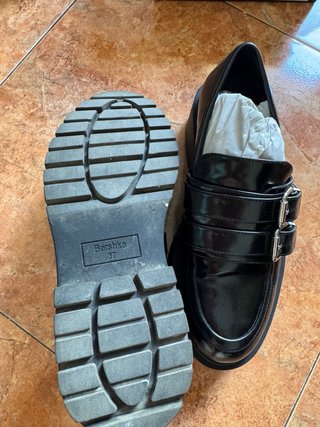 Zapatos negros plataforma con hebillas