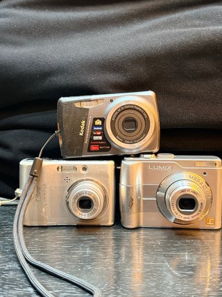 Lotto 3 Fotocamere Digitali Kodak, Nikon, Lumix