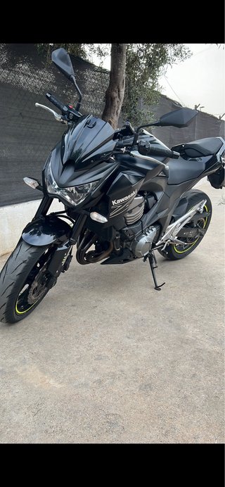 Kawasaki Z800 A2