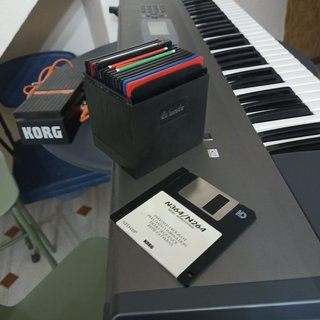 Teclado KORG N364