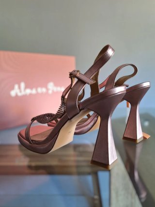 SANDALIAS ALMA EN PENA TACÓN ROSA