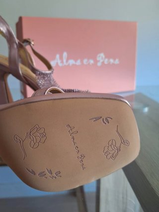 SANDALIAS ALMA EN PENA TACÓN ROSA