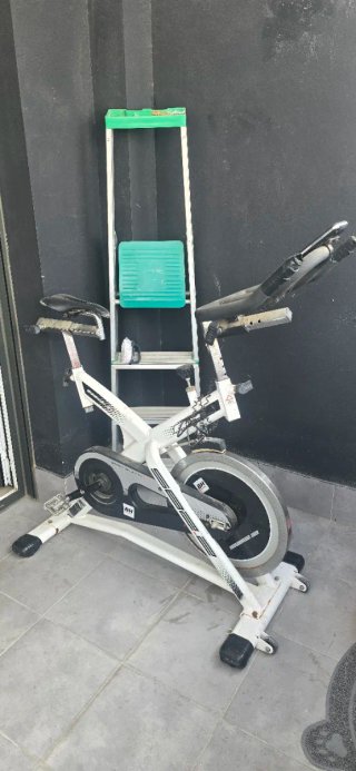 Bicicleta de Spinning BH Blanca