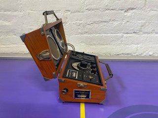 Radio Despertador Vintage Spirit of St. Louis