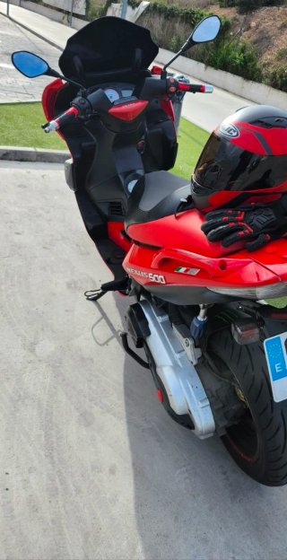 Gilera Nexus 500cc Maxi Scooter Roja