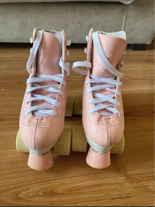 Patines 4 Ruedas Rosas talla 32
