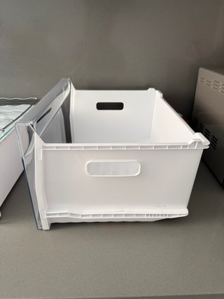 Cajón Frigorífico Smeg Nuevo y cajon verduras.