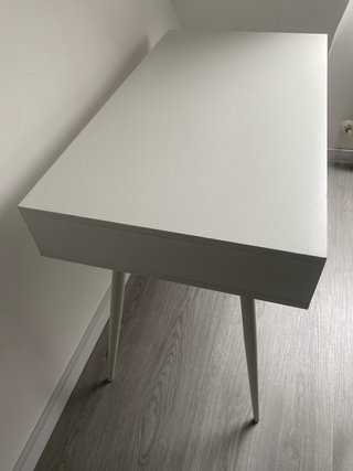 Escritorio blanco diseño escandinavo
