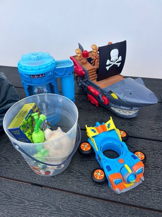 Hot Wheels Stunt Garage y más juguetes