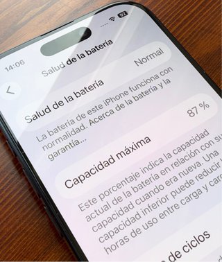 iPhone 16 Pro 256GB Titanio Negro + Funda Beats