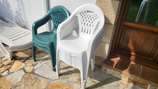 Set de 9 Sillas Apilables de Jardín