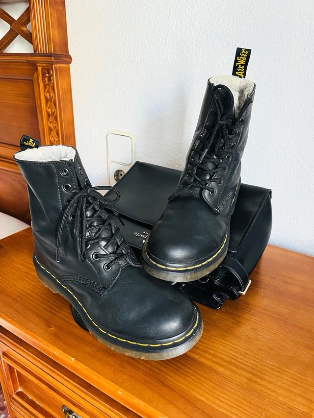 Botas Dr. Martens serena,Piel Negro 38 Pelo