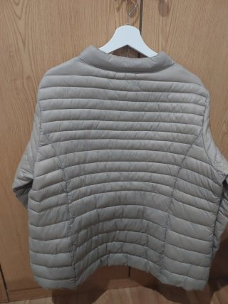 Plumas ligero beige talla 50
