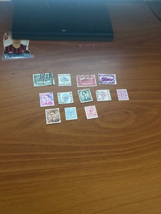 Collezione di 11 francobolli