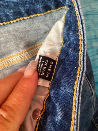 Pantaloncini in jeans Shein
