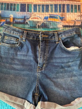 Pantaloncini in jeans Shein