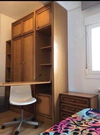 Alquilo 3 habitaciones a estudiantes