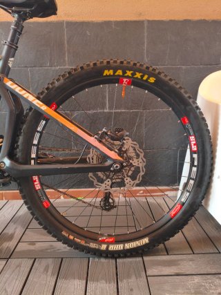 Bicicleta Mondraker Dune RR Carbon
