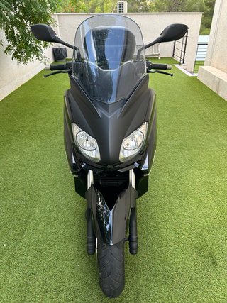 Yamaha xmax 250