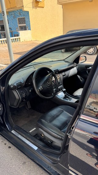 Mercedes-Benz Clase C 2005