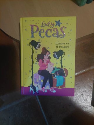 Libro de lectura lady pecas