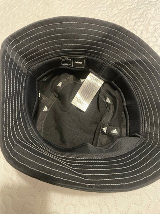 Gorro negro Adidas