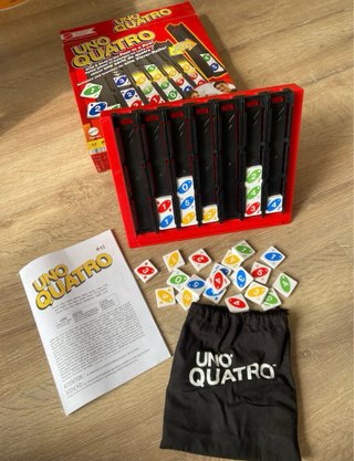 UNO Quatro Juego de Mesa Mattel