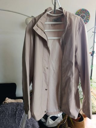 Gabardina corta Ewinker beige