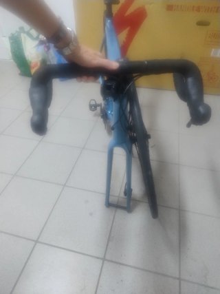 Bicicleta de carretera Specialized Allez Disc