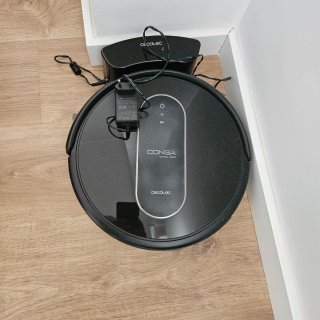 Aspiradora Robot Conga Cecotec modelo 1390
