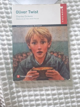 Oliver Twist - Charles Dickens (Adaptación)