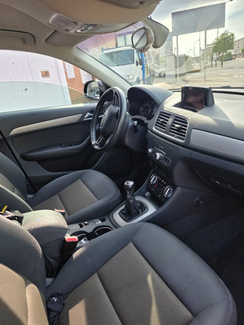 Audi Q3 2.0 TDI Ambiente 2014, foto 3
