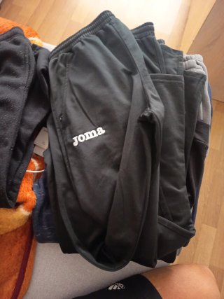 Pantalones de chándal Joma negros y grises