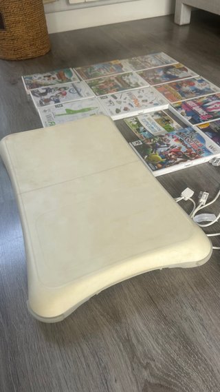 Consola Nintendo Wii con Juegos y Accesorios