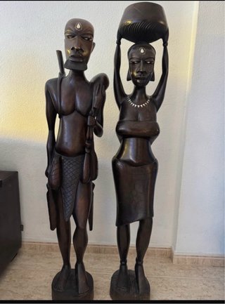 Pareja de Figuras de Madera Tallada 1’35cm alto